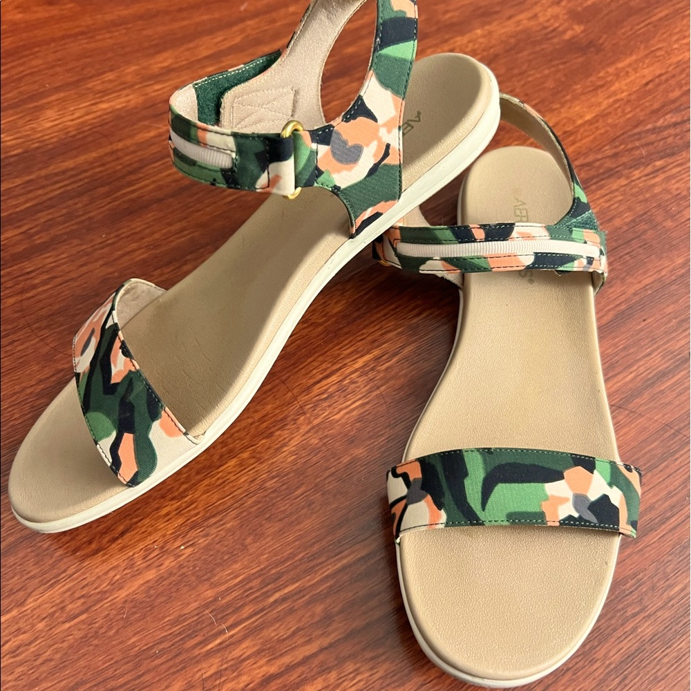Aerosoles Night Watch Sandals Camouflage Size 10